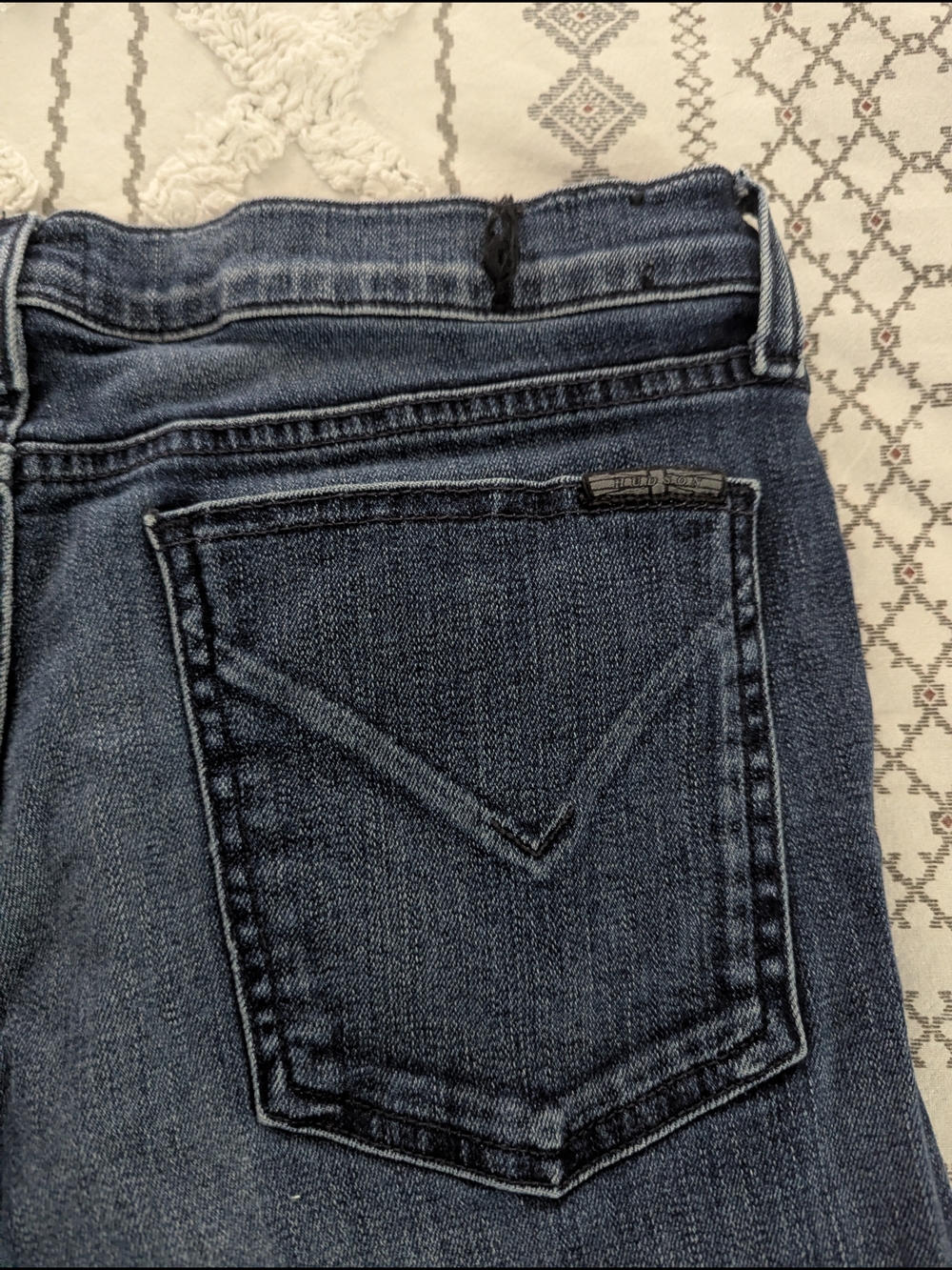 Hudson Mid-Rise Ankle Jeans - Picture 2 of 11